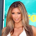 Kim Kardashian shows off a lighter ‘do at the Teen Choice Awards at the Gibson Amphitheatre in Universal City, Calif., on August 9, 2009