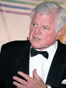 Sen. Edward M. Kennedy arrives at the 30th Annual Kennedy Center Honors in Washington, D.C., on December 2, 2007