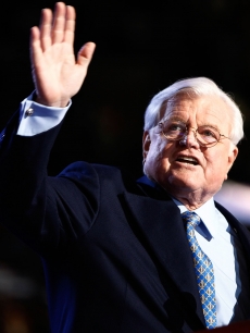 Sen. Edward Kennedy (D-MA) waves to the crowd during day one of the Democratic National Convention (DNC) at the Pepsi Center, Denver, Colo., August 25, 2008