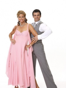 Kathy Ireland and Tony Dovolani