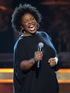Gladys Knight performs onstage during the BET Honors at the Warner Theater, Washington, D.C., January 12, 2008