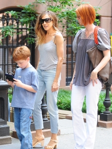 Sarah Jessica Parker and Cynthia Nixon film ‘Sex and The City 2’ on Sept. 4, 2009