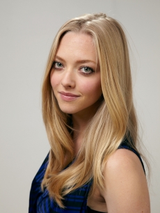 Amanda Seyfried from the film ‘Jennifer’s Body’, poses for a portrait during the 2009 Toronto International Film Festival at The Sutton Place Hotel on September 11, 2009 in Toronto, Canada
