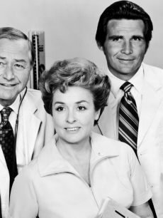 Robert Young, Elena Verdugo and James Brolin in a 1970 promotional shot from ‘Marcus Welby, M.D.’