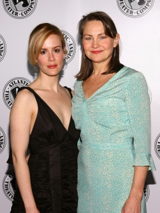 Then-couple Sarah Paulson and Cherry Jones in 2006