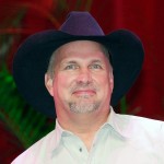 Garth Brooks announces his return to performance