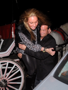 Jon Gosselin and Hailey Glassman arrive at the Oak Room by carriage on October 17, 2009 in New York City