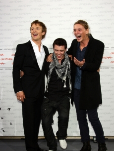 Charlie Bewley, Cameron Bright and Jamie Campbell Bower have a laugh during the ‘The Twilight Saga: New Moon’ photocall during International Rome Film Festival on October 22, 2009