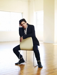 ‘White Collar’ star Matt Bomer takes a seat