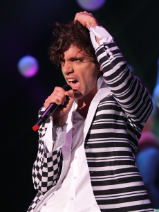 Mika performs in Los Angeles, Oct. 23, 2009