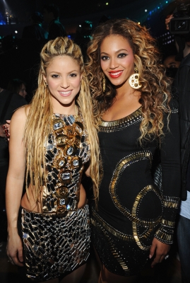 Shakira and Beyonce pose for a pic at the MTV Europe Music Awards, Berlin, Germany, Nov. 5, 2009