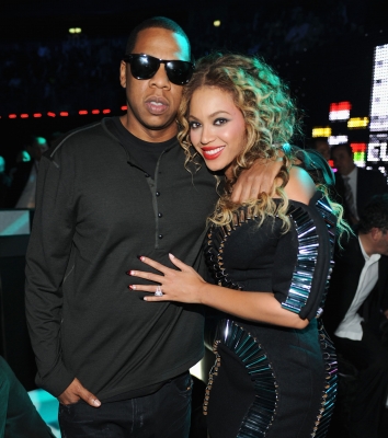 Jay-Z and Beyonce cuddle backstage at the 2009 MTV Europe Music Awards, Berlin, Nov. 5, 2009