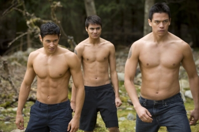 Alex Meraz, Kiowa Gordon, and Chaske Spence as werewolves in ‘New Moon’
