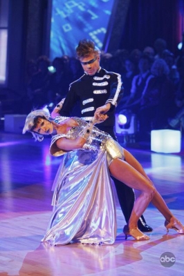 More smooth, futuristic moves from Joanna Krupa and Derek Houg on ‘Dancing,’ Nov. 9, 2009