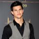 Taylor Lautner is seen looking sharp at ‘The Twilight Saga: New Moon’ photocall at Villa Magna Hotel on November 12, 2009 in Madrid, Spain