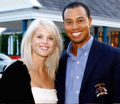 Elin Nordegren and Tiger Woods pose in September 2006