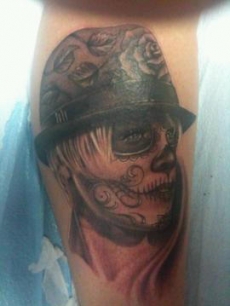 Carey Hart Tweets a photo of his new tattoo - wife Pink