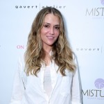 Brooke Mueller attends the ‘On The Go Beauty’ Event at the Gavert Atelier on May 9, 2009 in Beverly Hills, California.