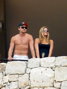 Leonardo DiCaprio and Bar Refaeli enjoy their seaside view in Cabo San Lucas, Mexico on January 1, 2010 