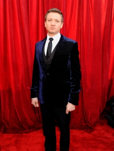 Jeremy Renner arrives at the 16th Annual Screen Actors Guild Awards held at the Shrine Auditorium on January 23, 2010 in Los Angeles, California