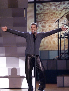 Grammy winner Ricky Martin performs at the 41st Annual Grammy Awards held at the Shrine Auditorium in Los Angeles, Calif., February 24, 1999
