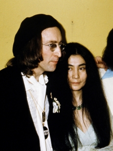 John Lennon & Yoko Ono at the 1975 Grammy Awards