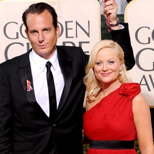 2010 Golden Globes: Will Arnett & Amy Poehler - The Rain Is ‘Super Glamorous’