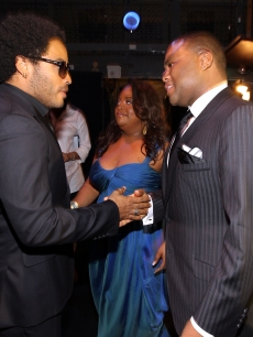 Lenny Kravitz speaks with Sherri Shepherd and Anthony Anderson backstage during the 41st NAACP Image Awards held at The Shrine Auditorium, Los Angeles, February 26, 2010