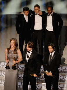 Director Kathryn Bigelow, screenwriter Mark Boal and producer Greg Shapiro, and (rear L-R) actors Jeremy Renner, Brian Geraghty and Anthony Mackie accept Best Picture award for ‘The Hurt Locker’ onstage during the 82nd Annual Academy Awards