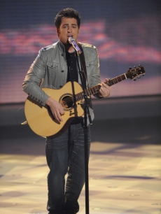 Lee DeWyze earns rave reviews for his rendition of ‘Treat Her Like A Lady’ during ‘American Idol’ Top 10 Week on March 30, 2010