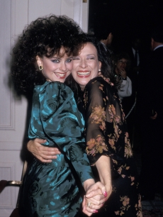 Delta Burke and Dixie Carter share a moment in 1987