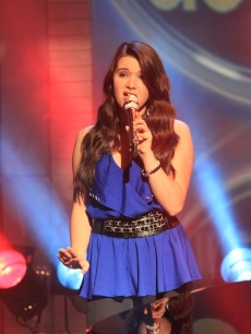 Katie Stevens performs ‘Big Girls Don’t Cry’ on the Access Hollywood set, April 16, 2010
