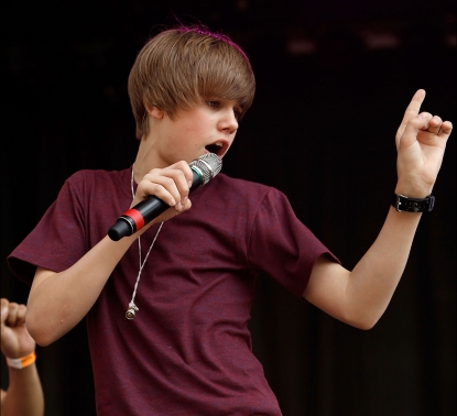 Justin Bieber performs during the Easter Egg Roll on the South Lawn of the White House in Washington, D.C. on April 5, 2010 