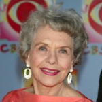 Helen Wagner smiles in 2003