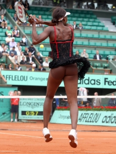 Venus Williams on the court on May 26, 2010