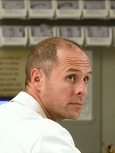 Paul Schulze as the pharmacist Eddie on Showtime’s ‘Nurse Jackie,’ Season 1