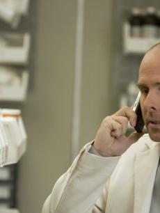 Paul Schulze as the pharmacist Eddie on Showtime’s ‘Nurse Jackie,’ Season 2