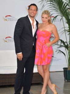 Josh Hopkins and Busy Philipps pose at a photocall for ‘Cougar Town’ during the Monte Carlo Television Festival at Grimaldi Forum in Monte-Carlo, Monaco on June 8, 2010
