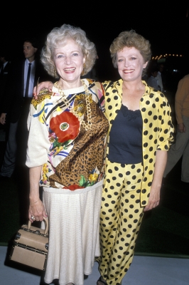 ‘Golden Girls’ stars Betty White and Rue McClanahan attend the ‘Gorillas in the Mist’ LA premiere on September 19, 1988
