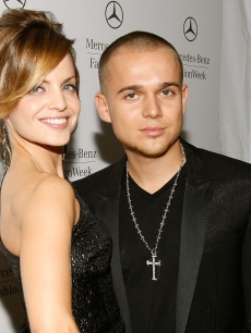 Mena Suvari and Simone Sestito step out at Mercedes-Benz Fashion Week in New York on September 12, 2009