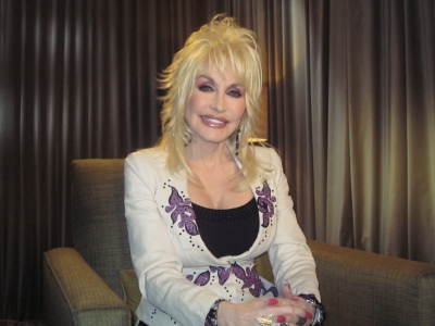 Dolly Parton visits Access Hollywood, June 29, 2010

