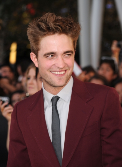 Robert Pattinson arrives at the premiere “The Twilight Saga: Eclipse” at Nokia Theatre LA Live in Los Angeles, California on June 24, 2010 