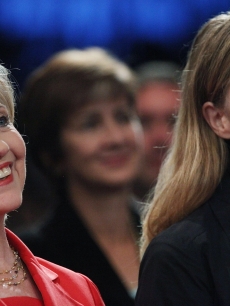 Chelsea Clinton and Hillary Clinton attend the Clinton Global Initiative on September 25, 2009