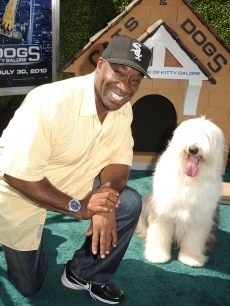 Michael Clarke Duncan arrives at the premiere of Warner Bros. ‘Cats And Dogs 2’ on July 25, 2010 in Hollywood, California.