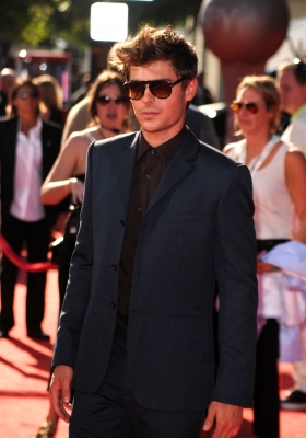 Zac Efron arrives at the 2010 ESPY Awards at Nokia Theatre L.A. Live on July 14, 2010 in Los Angeles, California.