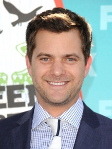 “Fringe” star Joshua Jackson arrives at the 2010 Teen Choice Awards at Gibson Amphitheatre, LA, August 8, 2010