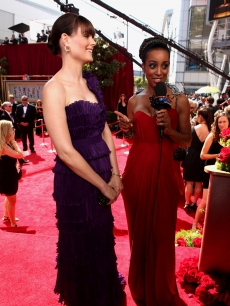 Access Hollywood’s Shaun Robinson interviews “Bones” star Emily Deschanel on the Emmys red carpet, LA, Aug. 29, 2010