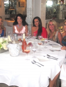 Access Hollywood’s Shaun Robinson with “The Real Housewives of Beverly Hills” stars Camille Grammer, Lisa Vanderpump, Kyle Richards, Kim Richards, Adrienne Maloof, Taylor Armstrong, Los Angeles, Aug. 30, 2010