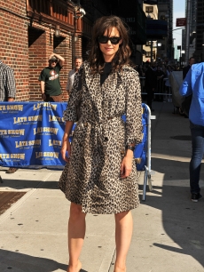 Katie Holmes visits “The Late Show with David Letterman” at the Ed Sullivan Theater, NYC, on September 7, 2010
