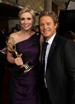 “Glee’s” Jane Lynch and Access’ Billy Bush backstage at the Emmys, LA, Aug. 29, 2010